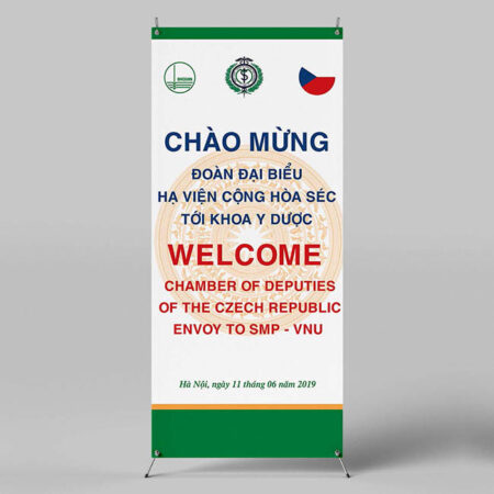 Standee chữ X chào mừng đại biểu