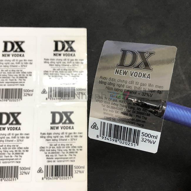 Tem decal trong in mực trắng Tem decal trong in mực trắng